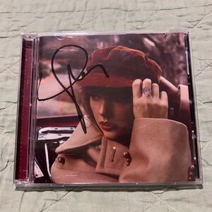 Red TV signed CD - Taylor Swift